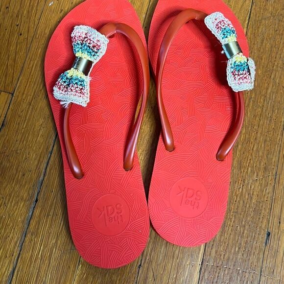 The Sak Flip Flops Red Crochet Bow Size 8 Flat Sandals - Picture 4 of 7